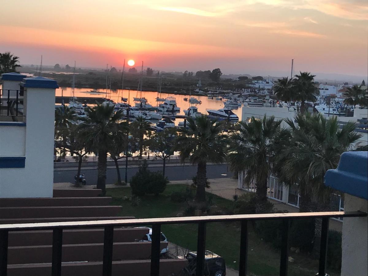 Appartement Beautiful Penthouse With Ocean And Marina Views à Isla Canela Extérieur photo